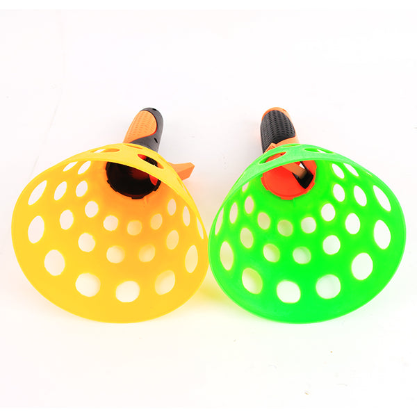 Shoot The Balls and Catch Play